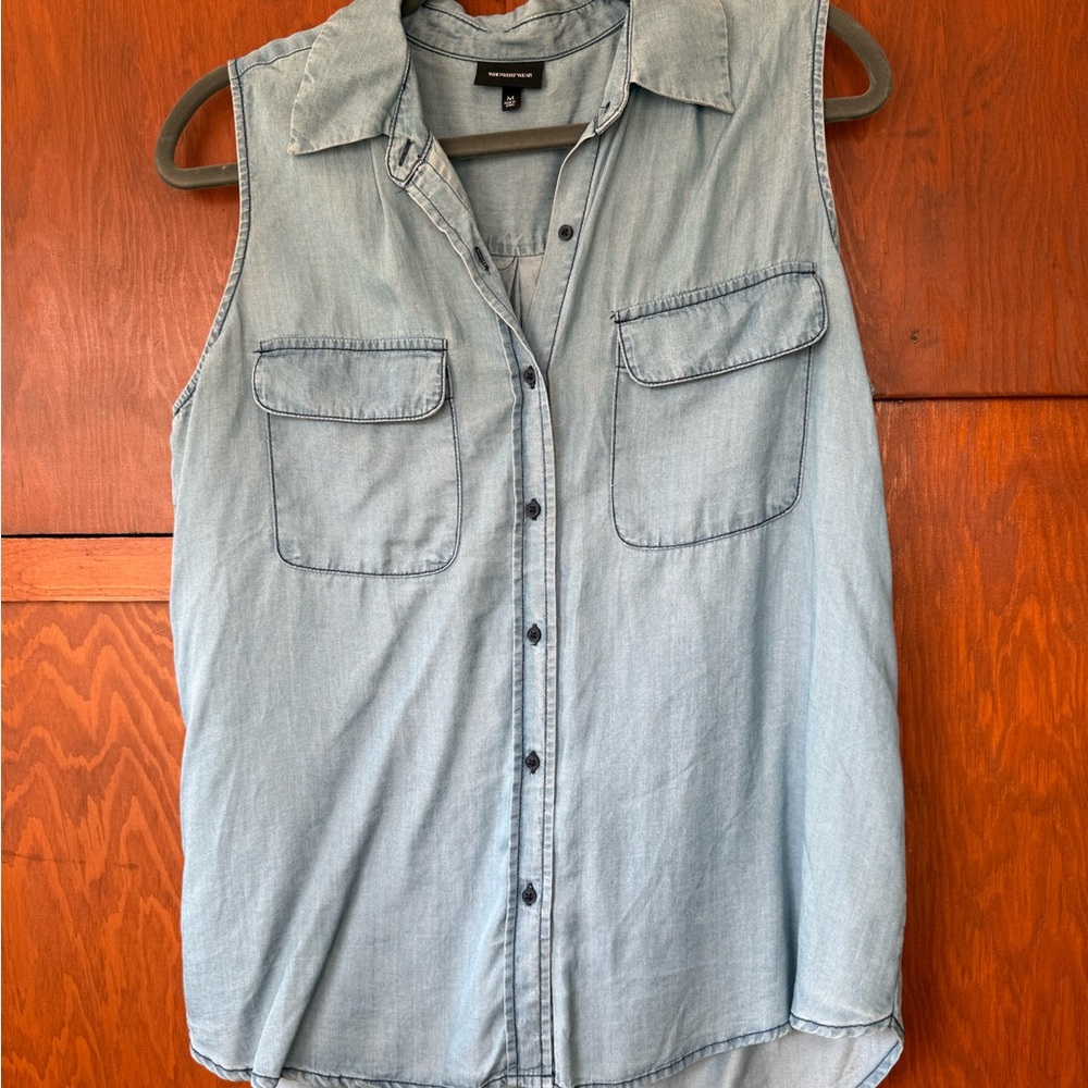 Who What Wear Light Blue Sleeveless Top